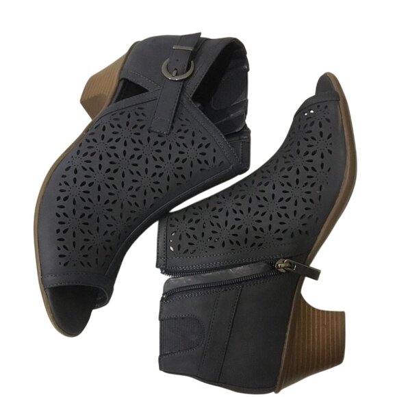 EASY STREET NAVY BLUE ANKLE BOOT SANDALS 10 N (NARROW)-NICE! - Picture 5 of 11